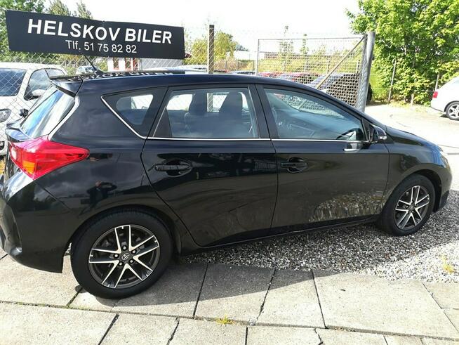 Toyota Auris Sadlno - zdjęcie 2
