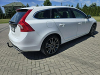 Volvo V60 2,0hdi Navi.Serwis.Xenony.Ledy.Biała Perła,Tempomat.OKAZJA Kutno - zdjęcie 9