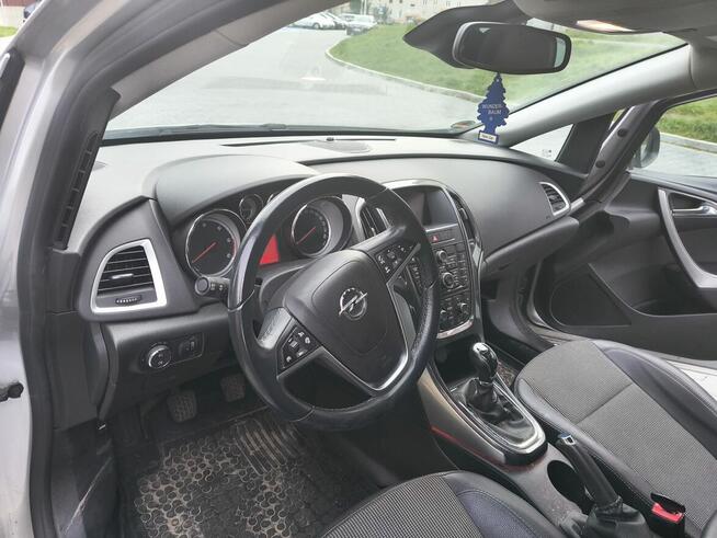 Opel Astra J 2013 r. Sports Tourer 1.7 CDTI 110 km Żyrardów - zdjęcie 3