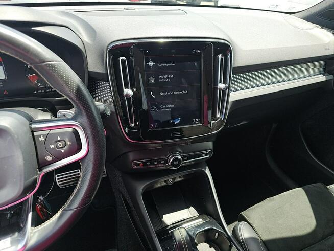 Volvo XC 40 R-Design / AWD / niski przebieg Wrocław - zdjęcie 9