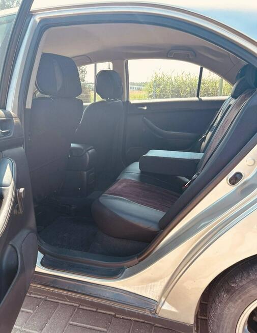 Toyota Avensis Piaseczno - zdjęcie 7