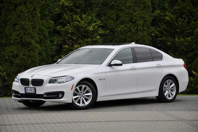 BMW 528 Skóra Fotele El. Navi Kam Szyberdach Piękna Biała Limuzyna Ostrów Mazowiecka - zdjęcie 4