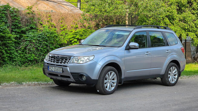 Subaru Forester SH Żoliborz - zdjęcie 3