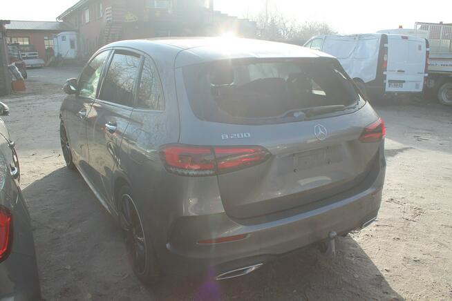 Mercedes B 200 Ostrów Wielkopolski - zdjęcie 4