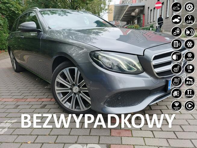 Mercedes E 220 Warszawa - zdjęcie 1