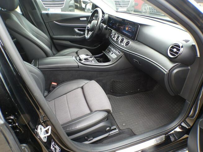 MERCEDES -benz E 220 D 4 MATIC polski salon Raszków - zdjęcie 5