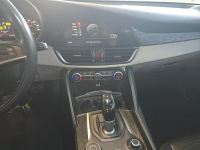 Alfa Romeo Giulia Q4 Sport 2.0 285KM 2018r. oferta w transporcie Kampinos - zdjęcie 7