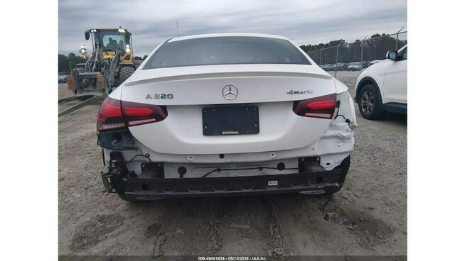 Mercedes A 220 4Matic / pakiet AMG / niski przebieg Wrocław - zdjęcie 8