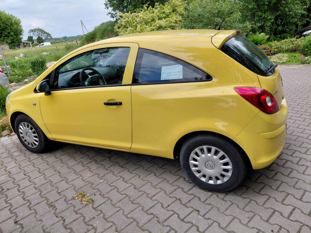 Sprzedam OPEL CORSA 1,2 Benzyna 2009 nowe sprzęgło Brudzew - zdjęcie 1