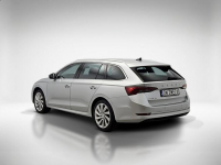 Škoda Octavia 1.5 TSI ACT Style ! Z Polskiego Salonu ! Faktura VAT ! Warszawa - zdjęcie 3