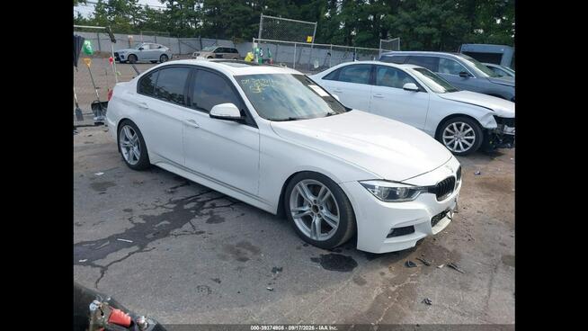 BMW 330 xDrive / M-Pakiet / niski przebieg Wrocław - zdjęcie 3