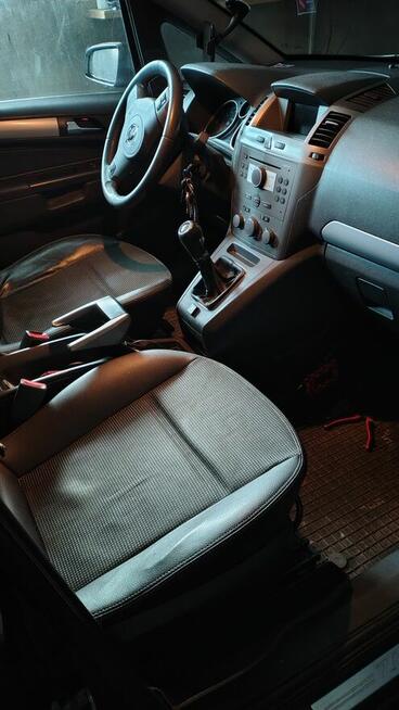 Opel Zafira Częstochowa - zdjęcie 11