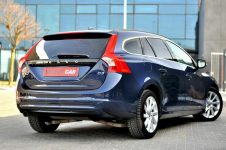 Volvo V60 LiFT 2,0D 5-Cilindrów Ledy Digital Skóra Navi Full Opcja Płock - zdjęcie 10
