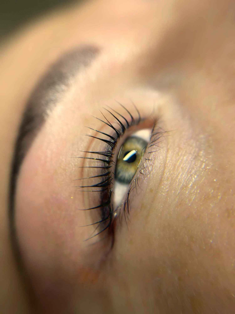 Laminacja brwi i rzęs Płock - zdjęcie 5