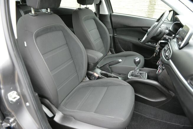 Fiat Tipo 1.4 95KM hatchback LED Navi Kamera Czujniki Alufelgi Dąbrowa Górnicza - zdjęcie 12