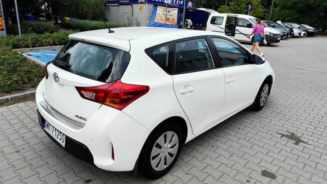 Toyota Auris - stan super Ursus - zdjęcie 8
