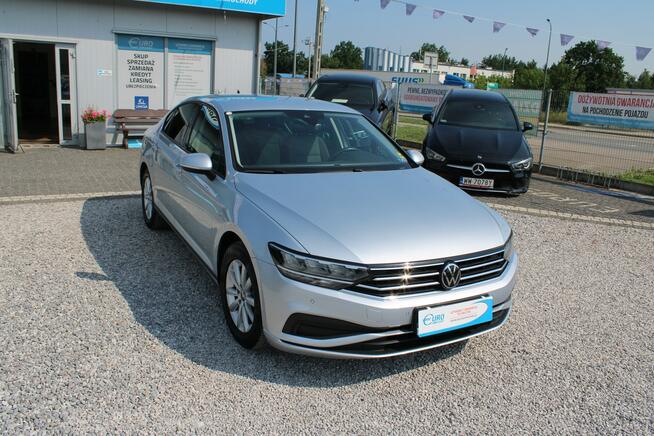 Volkswagen Passat ESSENCE  LED F-vat Salon Polska Gwarancja Warszawa - zdjęcie 4