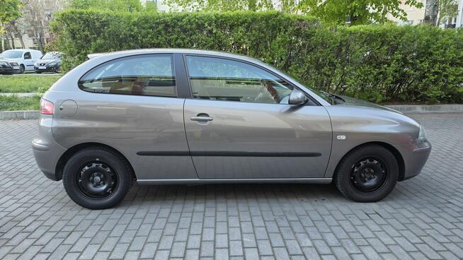 Sprzedam Seat Ibiza III 1,4 16V 75KM 3-d z polskiego salonu Skierniewice - zdjęcie 5