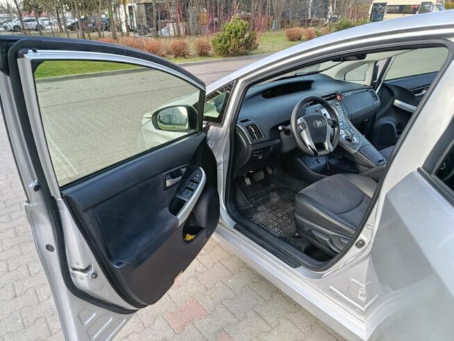 Sprzedam Toyota Prius 3. Łomianki - zdjęcie 5