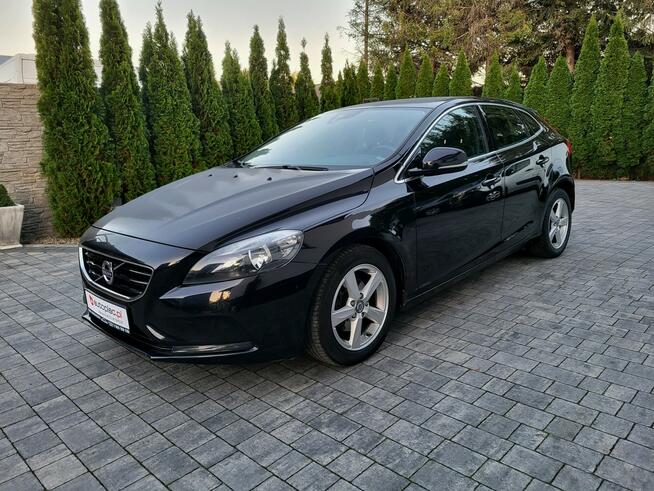 Volvo V40 ** Przebieg 118 Tys KM ** Bezwypadkowy ** Serwis w ASO ** Jatutów - zdjęcie 2