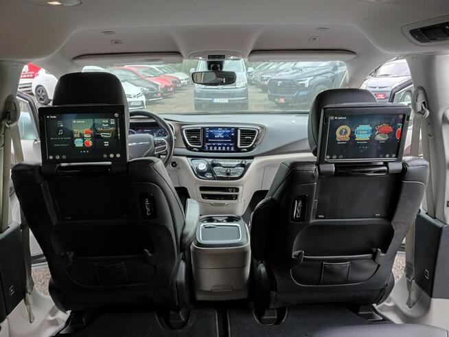 Chrysler Pacifica Janów Lubelski - zdjęcie 12