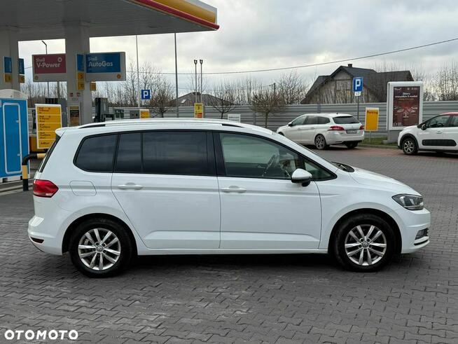 Volkswagen Touran 1.6 TDI DSG Krosno - zdjęcie 7