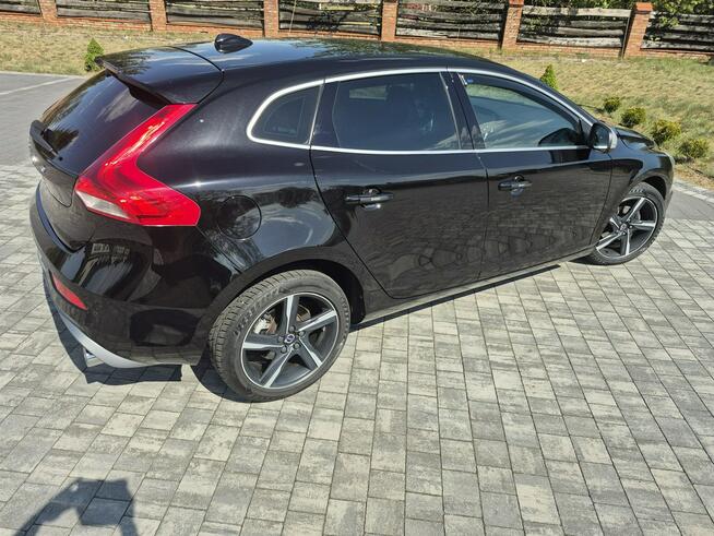 Volvo V40 2.0d 190km R-DESIGN navi full led chromy Drelów - zdjęcie 3