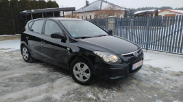 Hyundai i30 benzyna klima grzane fotele niski przebieg