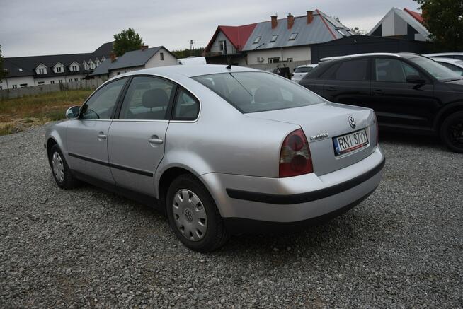Volkswagen Passat 1.9TDI Klima Sedan 2003 rok Lift Tarnogród - zdjęcie 6