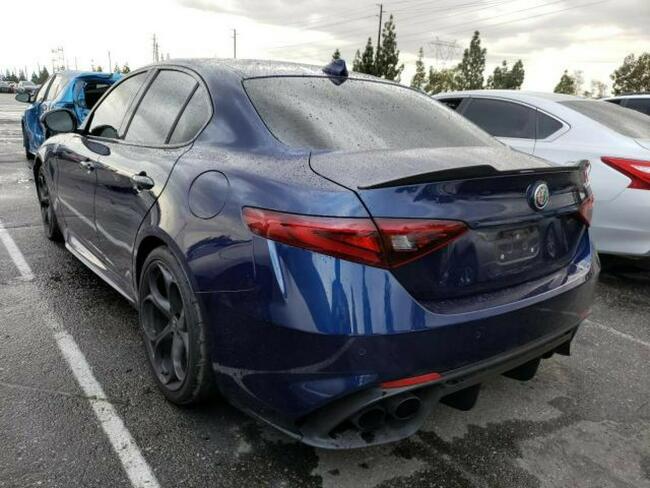 Alfa Romeo Giulia QUADRIFOGLIO, 2.9L, porysowany Warszawa - zdjęcie 3