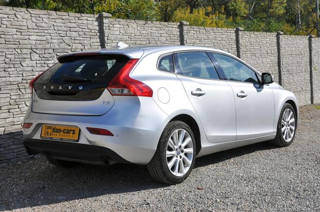 Volvo V40 1.6T 150KM T3 Momentum Nowy Rozrząd i Oleje Niski przebieg Dąbrowa Górnicza - zdjęcie 5