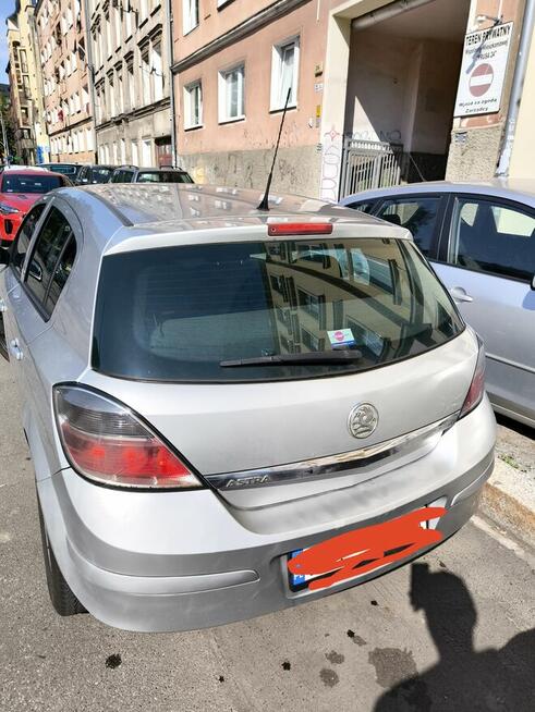 Opel Astra 2010 benzyna LPG Śródmieście - zdjęcie 3