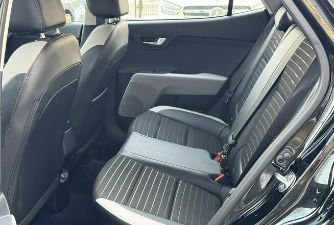 Kia Stonic WYPRZEDAŻ/Wersja L / FV23% /demo dealera/ ASO Toruń - zdjęcie 11