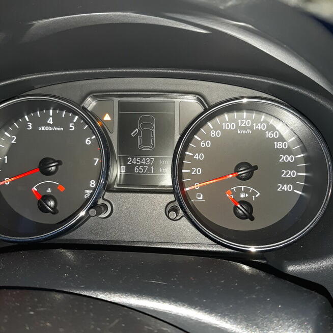Nissan Qashqai w automacie co uchandlujesz to nie zapłacisz Świecie - zdjęcie 2
