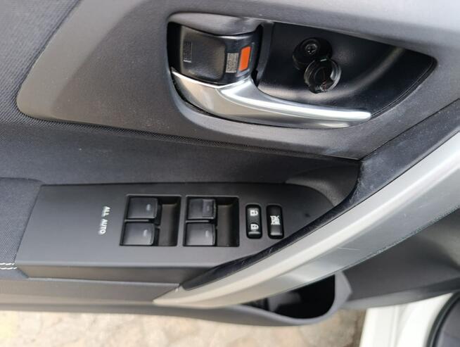 Toyota Auris 1-właściciel fv23% Karczew - zdjęcie 12