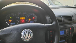 Volkswagen Passat 1.9 130km Goszczyn - zdjęcie 2