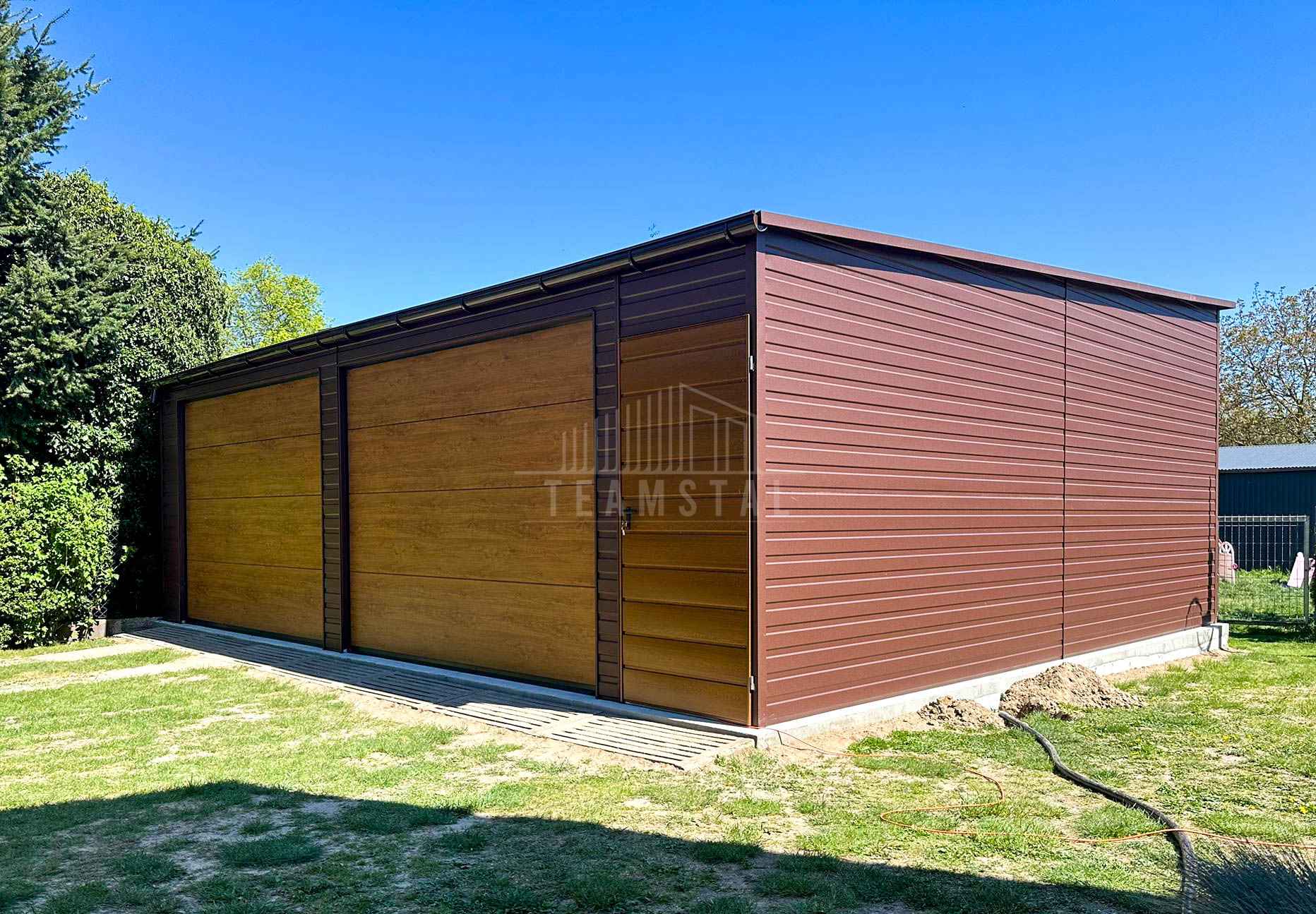 Garaż blaszany 8x6m - 2x brama drzwi drewnopodobny dach rynna TS1121 Grudziądz - zdjęcie 3