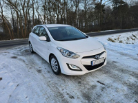Hyundai i30 5 drzwi 1,4 benzynka  99 KM w bardzo ładnym stanie !!! Cielcza - zdjęcie 11