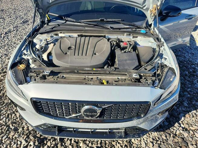 Volvo S60 Najwyższa wersja wyposażenia ULTIMATE / AWD / B5 Warszawa - zdjęcie 11