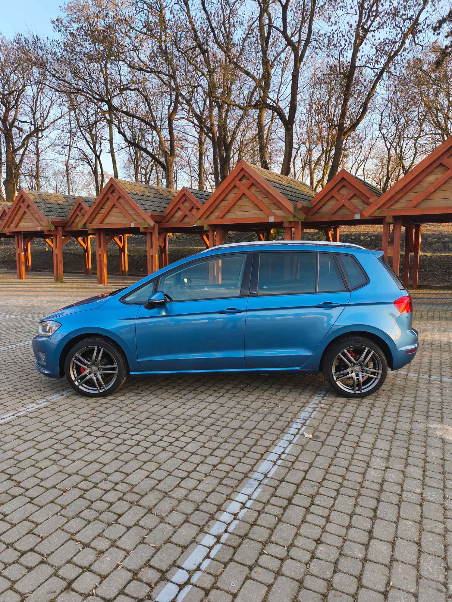 VW Golf 7 Sportsvan Wągrowiec - zdjęcie 3