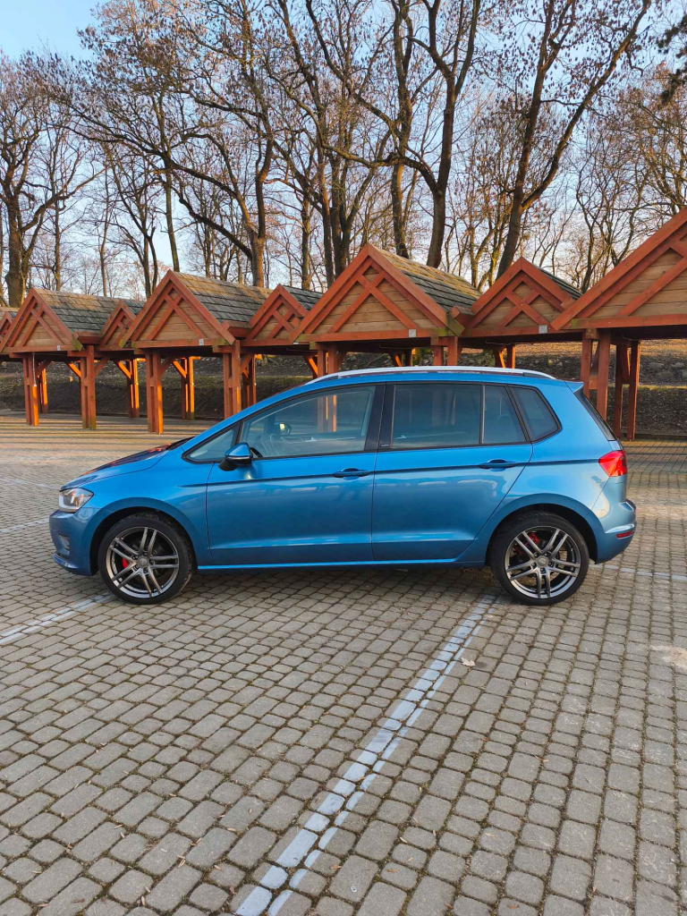 VW Golf 7 Sportsvan Wągrowiec - zdjęcie 3