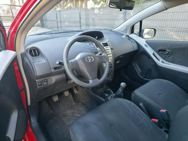Toyota Yaris 1.0 Benzyna | Serwisowany | Gwarancja | Piekoszów - zdjęcie 6