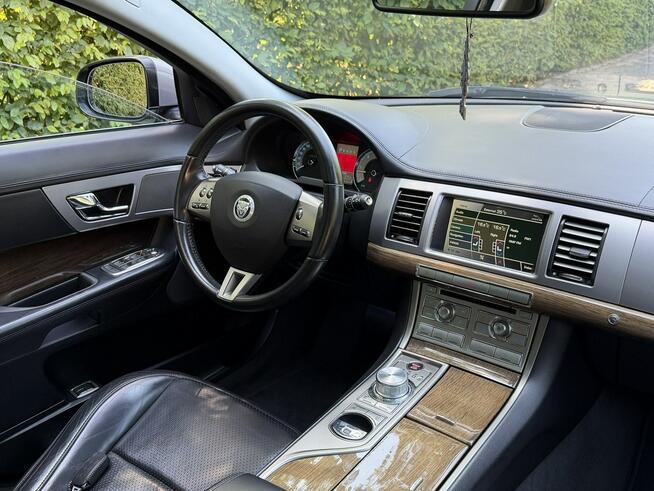 Jaguar XF Zarejestrowany Automat 3.0 Diesel 241 KM Gostyń - zdjęcie 10