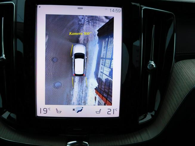 Volvo XC 60 z Gwarancją Kamera 360 Fotele Podgrzewane Model 2021r Żyrardów - zdjęcie 8