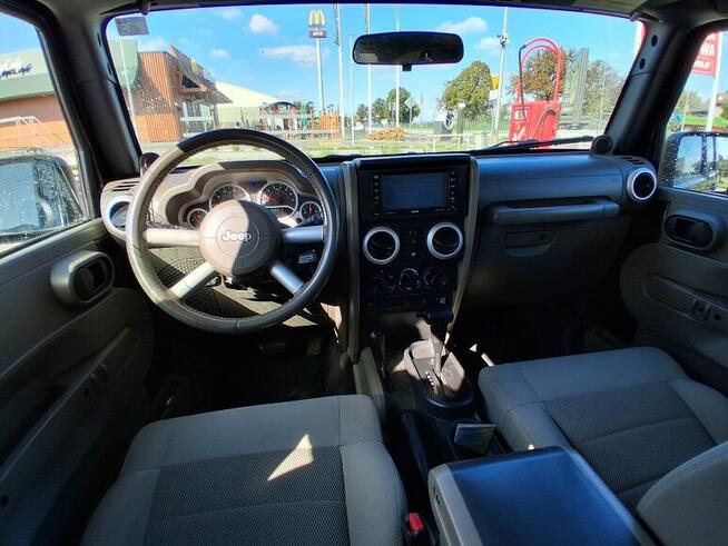 Jeep Wrangler Unlimited Hard-Top Sahara 3.8 200KM 4x4 Automa Słupca - zdjęcie 11