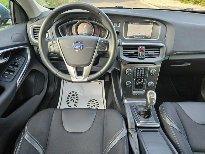Volvo V40 Ładne i Zadbane* Panorama dach* Rok GWARANCJI Opoczno - zdjęcie 8