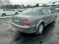 Volkswagen Passat 1.9TDI 130km 04r Tarnów - zdjęcie 4