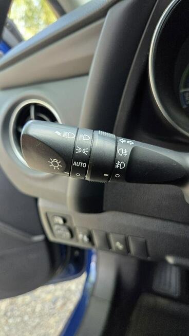 Toyota Auris 1.8 HSD 136KM Kamera Serwisowany Vat 23% Otwock Mały - zdjęcie 11