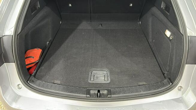 Toyota Corolla 2.0 Hybryda Comfort kombi Warszawa - zdjęcie 11