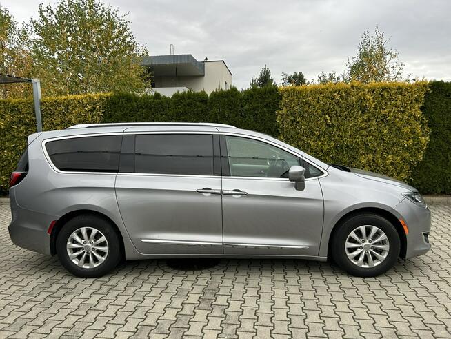 Chrysler Pacifica Możliwość przewozu niepełnosprawnej osoby! Tarnów - zdjęcie 2